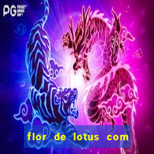 flor de lotus com lua tatuagem